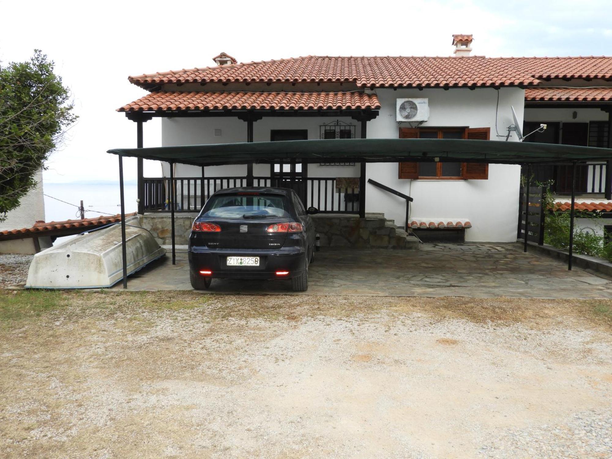 Sangue Blu Beachfront Villa Apartment Айос-Николаос Экстерьер фото